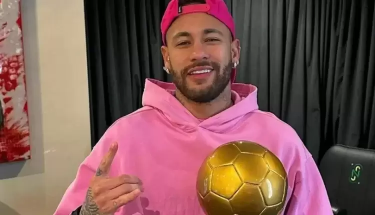 Годинники Неймара, вартістю з футбольний клуб!